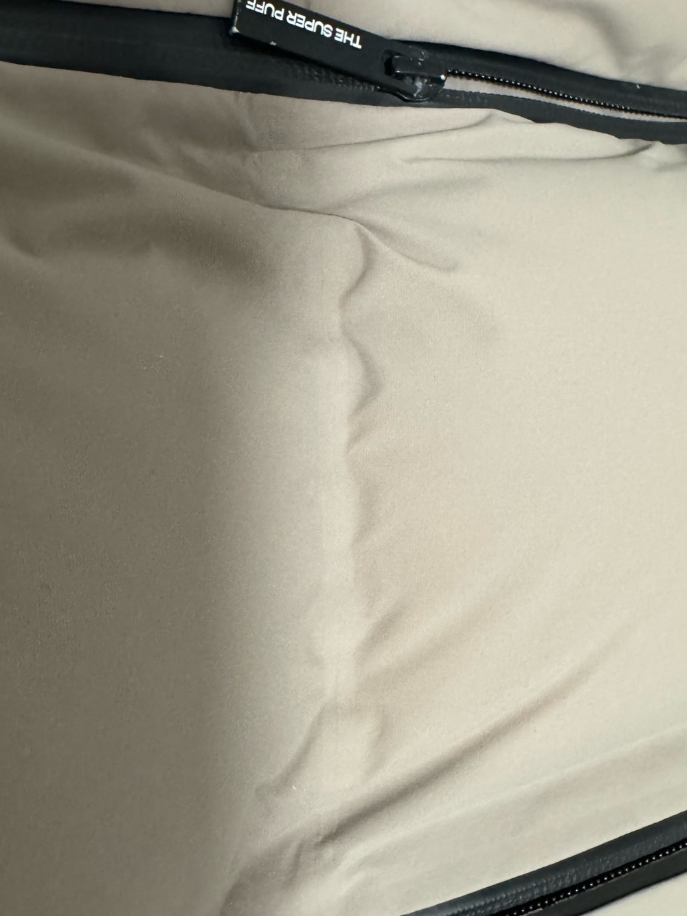 Aritzia The Super Puff₂o™ Shorty - Rainstop - Picture 3 of 5